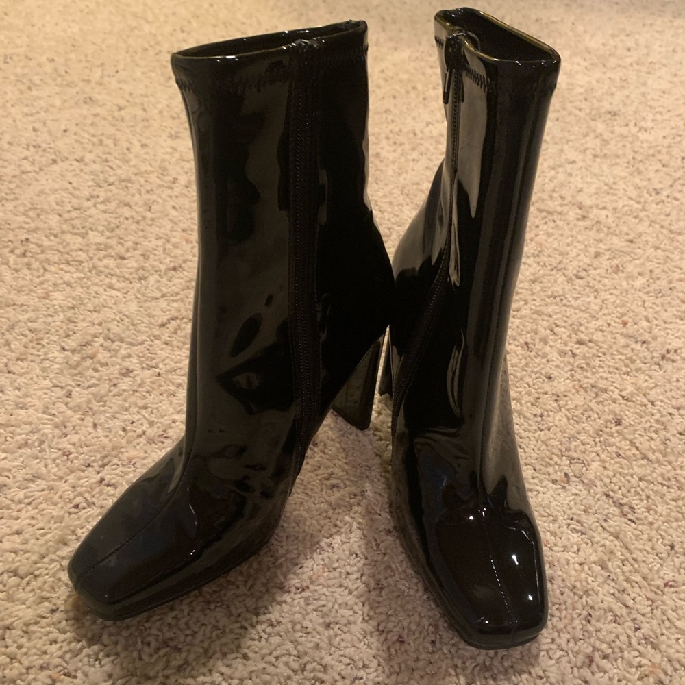 Steve Madden Woman Boot Size 5 New